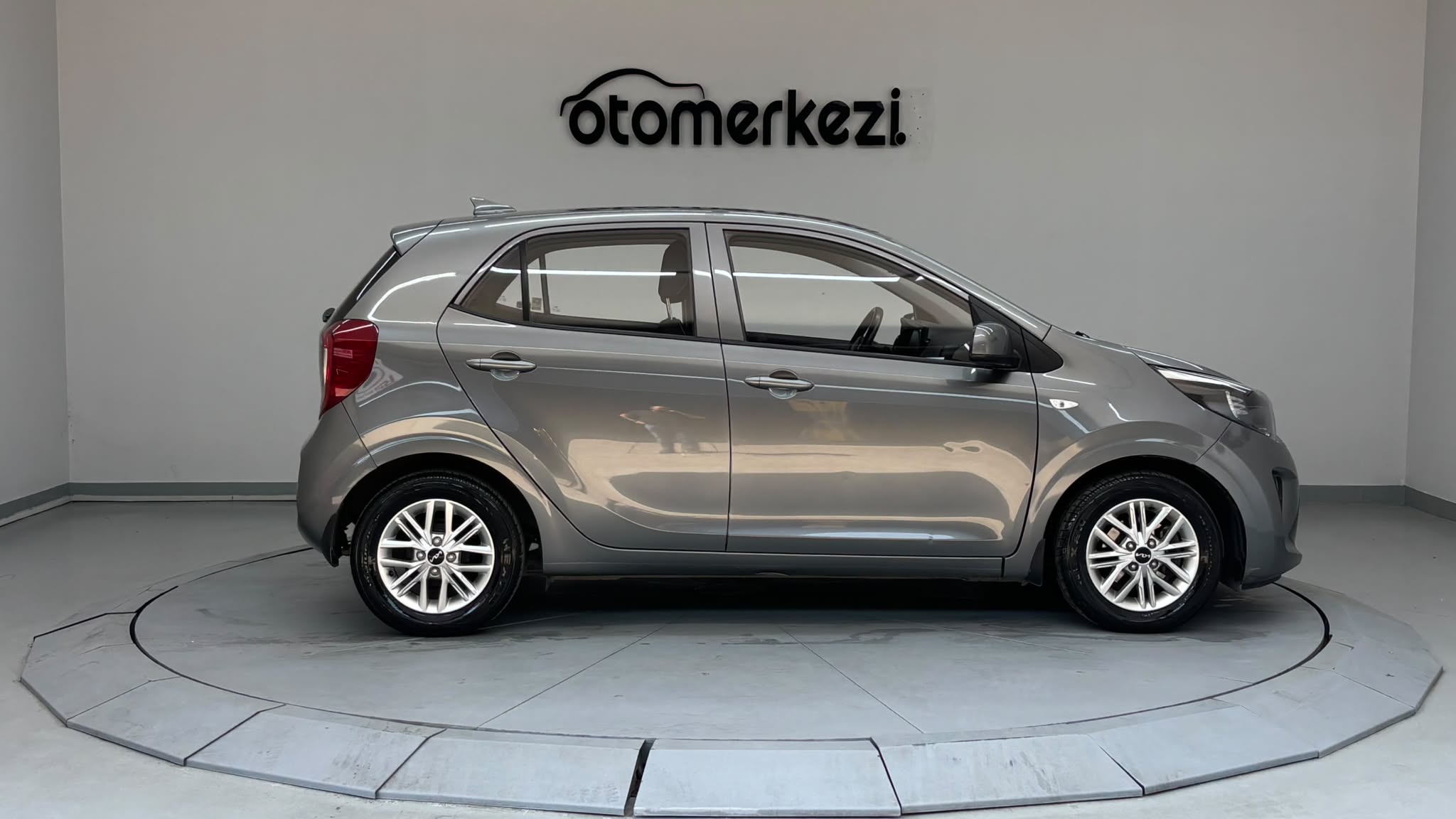 KIA PICANTO 10